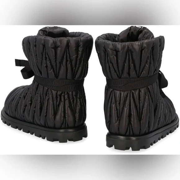 Miu Miu Women’s 35.5 (US 5.5) Matelassé Padded Ankle Boots - Picture 2 of 9